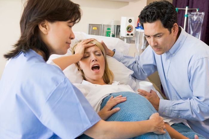 Maneras médicas de inducir el parto
