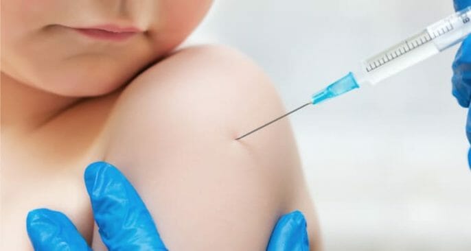 Los hombres jóvenes en riesgo de infertilidad debido a que no habían recibido la vacuna triple vírica en 1990