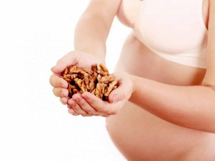 ¿Es seguro comer nueces durante el embarazo?
