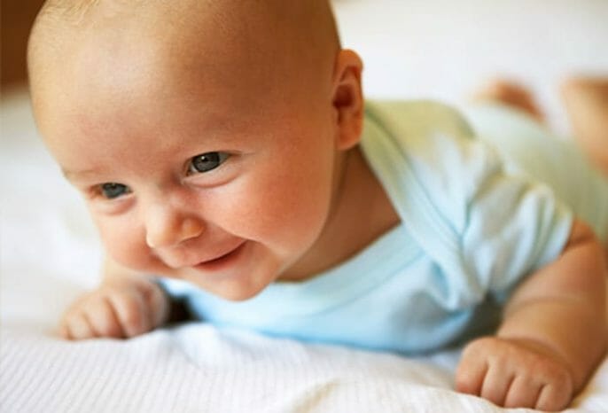 ¿Cuándo se puede esperar que su recién nacido vaya a sonreír por primera vez?