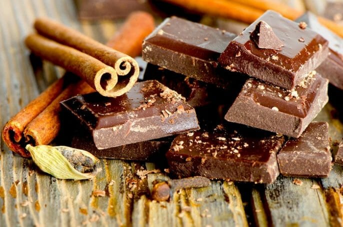 Comer chocolate a diario reduce el riesgo de diabetes y enfermedades del corazón
