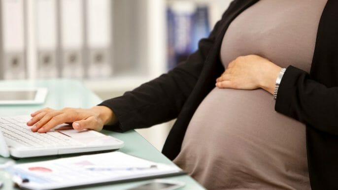 ¿Qué necesita saber sobre el seguro de maternidad si usted está tratando de concebir?