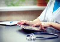 La tecnología móvil está cambiando la medicina familiar: las mejores aplicaciones para los médicos de la práctica familiar