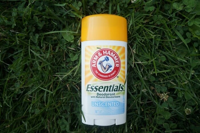 Essentials - Desodorante natural "Arm and Hammer"
