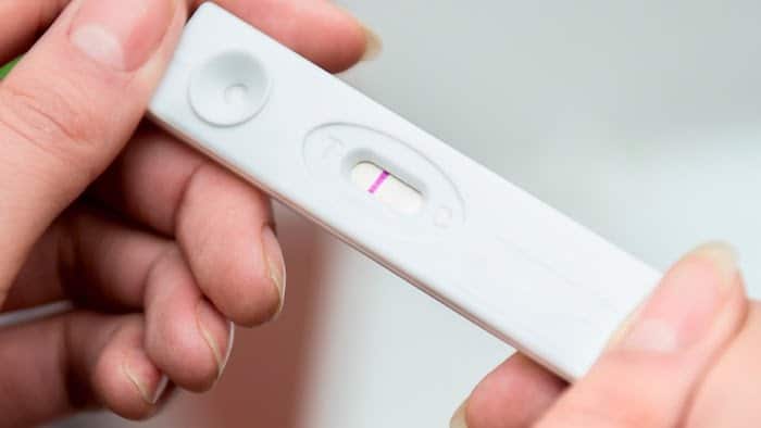 Se siente embarazada, entonces, ¿por qué obtuvo un resultado negativo en la prueba de embarazo?