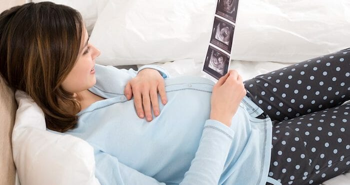 ¿Qué puede esperar cuando tiene fibromas durante el embarazo o cuando trata de concebir?